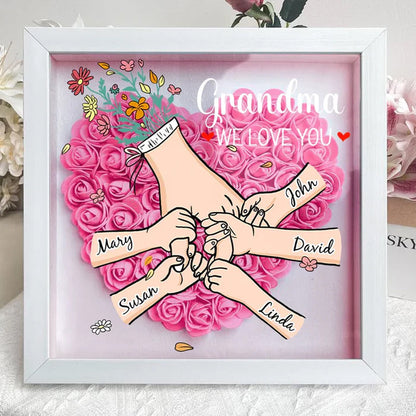 We Love You Mama Hand Holding - Gepersonaliseerde Bloemen Schaduwdoos