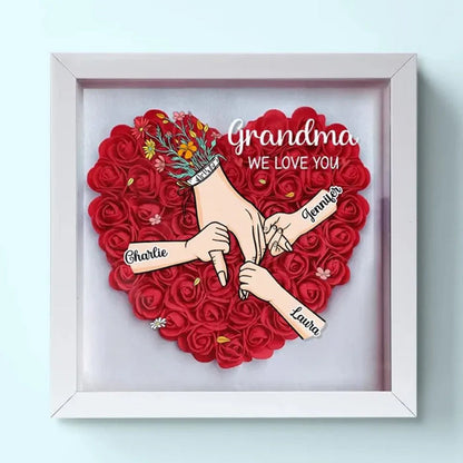 We Love You Mama Hand Holding - Gepersonaliseerde Bloemen Schaduwdoos