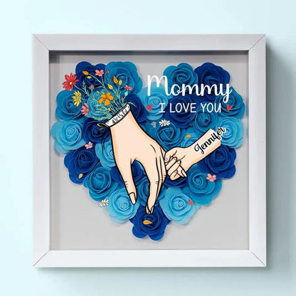 We Love You Mama Hand Holding - Gepersonaliseerde Bloemen Schaduwdoos